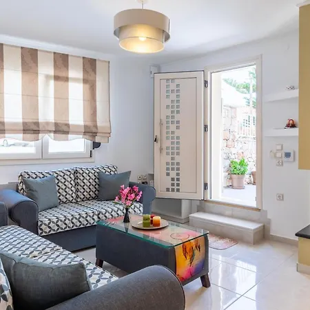 Apartment Nevila House *