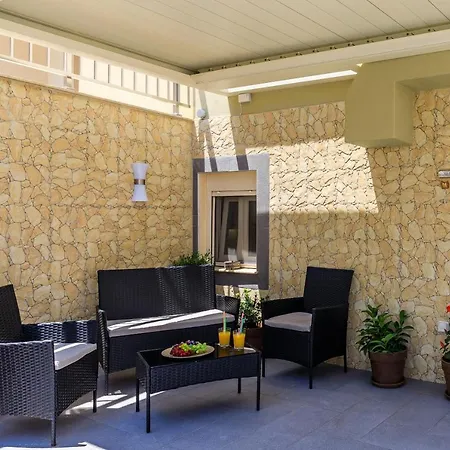 Apartment Nevila House Skopelos Town