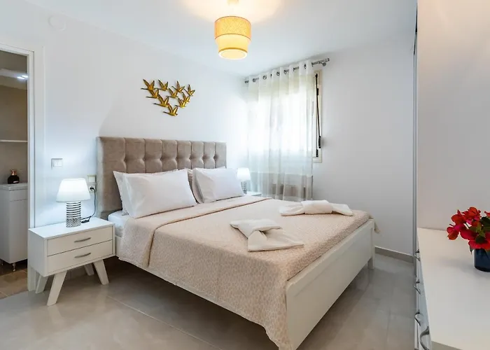 Nevila House Apartment