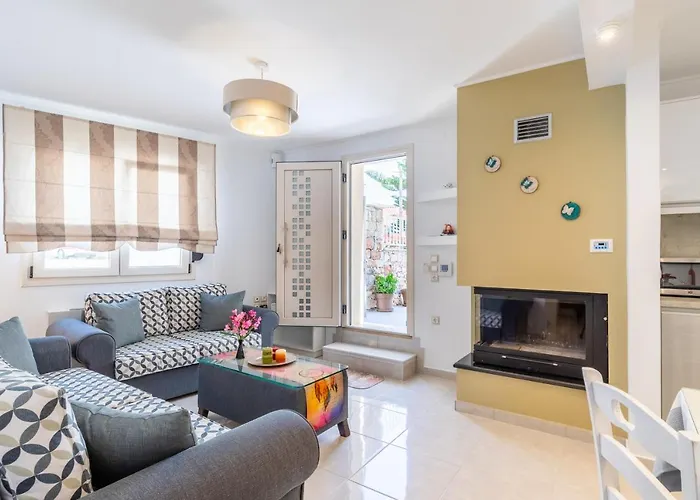 Nevila House Apartment *